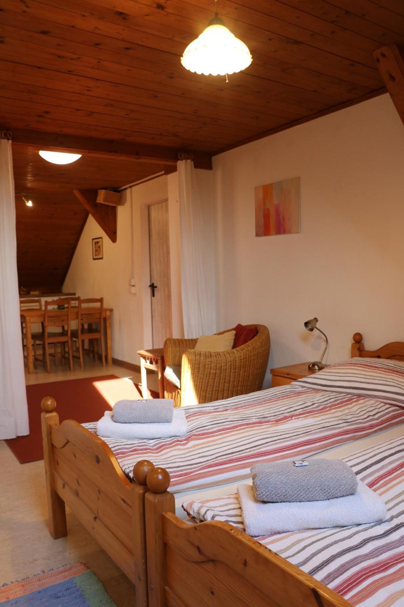 Bio Archehof Zachhiesen - Stay & Relax Seekirchen am Wallersee Zimmer foto